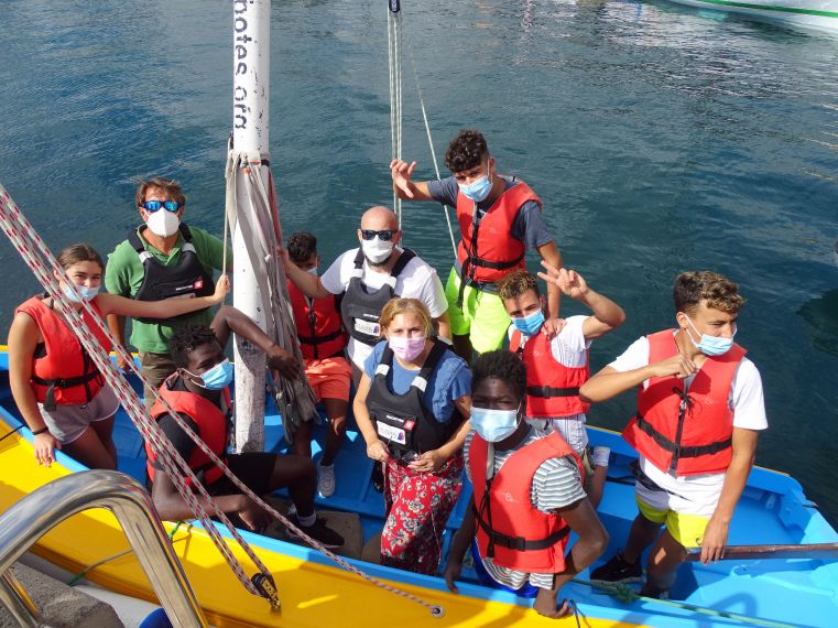 La Vela Latina Canaria integra a menores migrantes no acompañados 