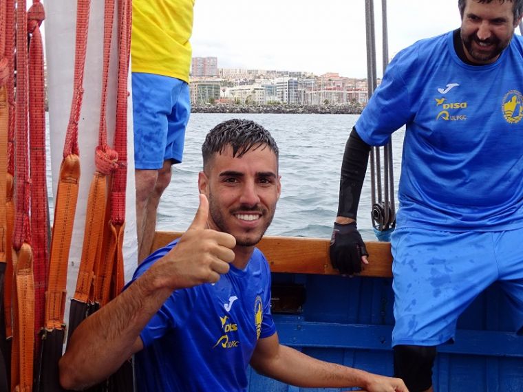 Fabio González se bautiza en la Vela Latina Canaria