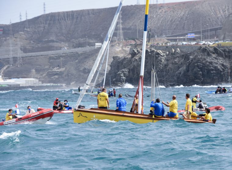 El fuerte oleaje obliga a aplazar el Torneo Eliminatorio Fundación La Caja de Canarias