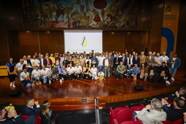 La Vela Latina Canaria premió a los mejores de 2021 y 2022
